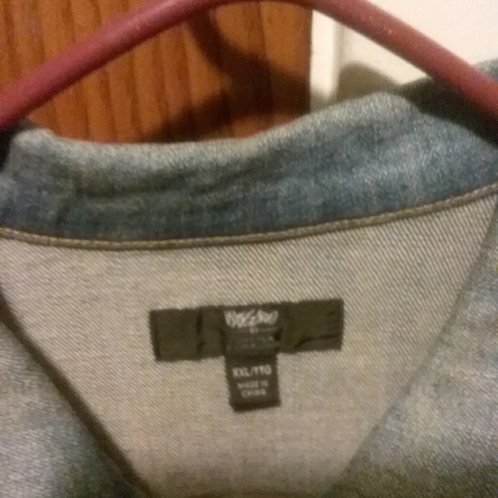 Jean jacket - Picture 3 of 3